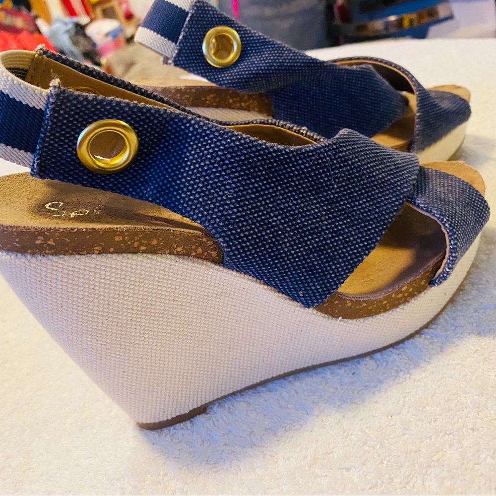 Brand New Stylish Wedges By SPLENDID - Size  5.5 - Wedge Height 4” - box 44